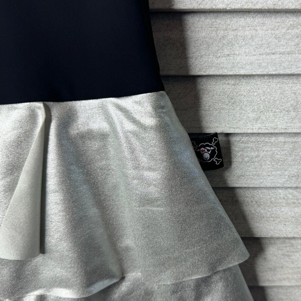 Nununu Black and Silver Swim. Great Condition. Boutique. Size 4/5t